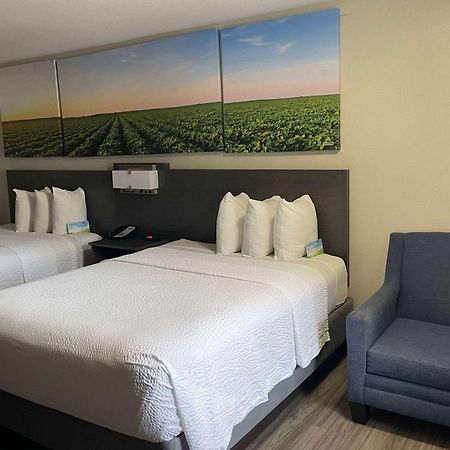 Days Inn By Wyndham Ruston La Екстер'єр фото