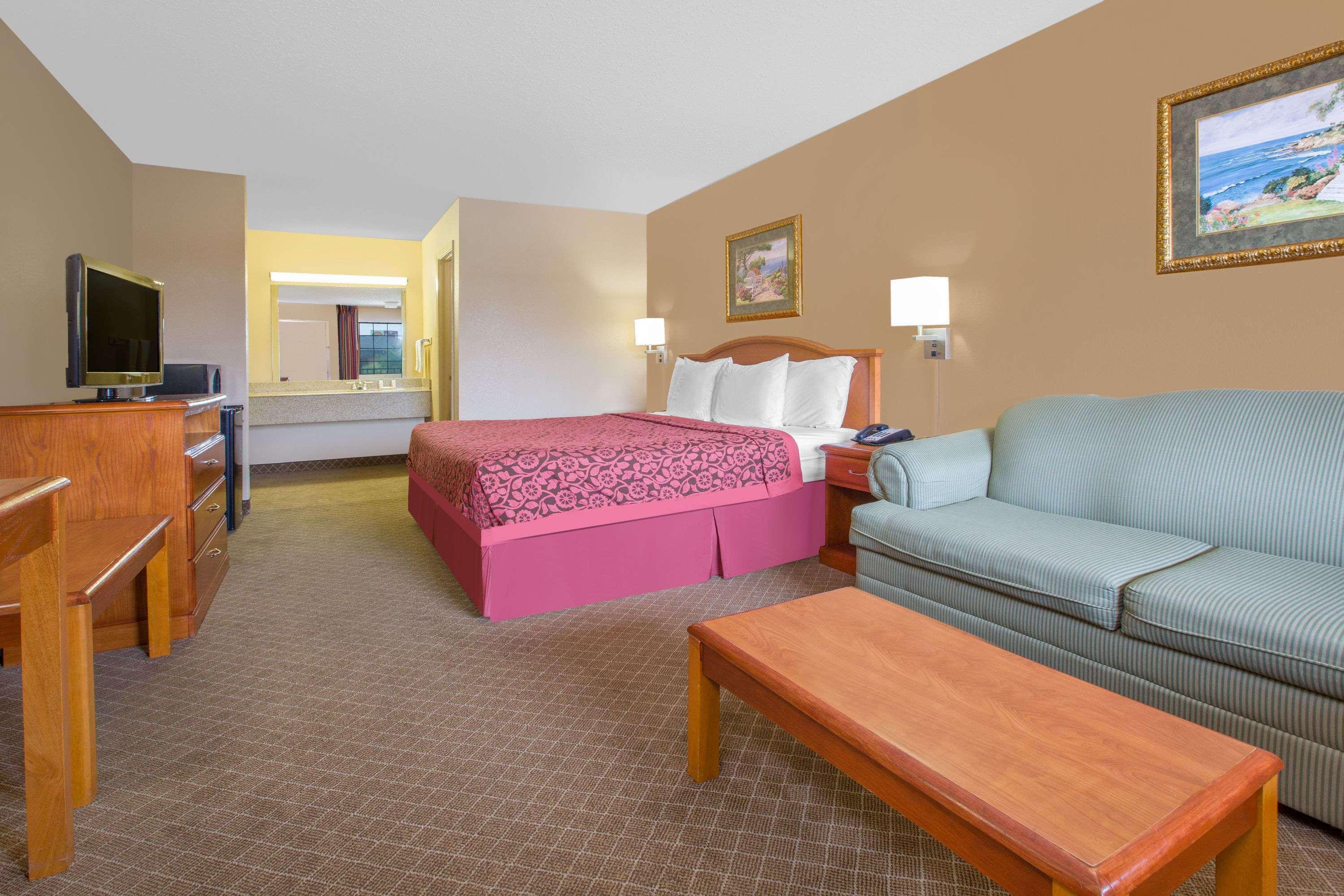Days Inn By Wyndham Ruston La Екстер'єр фото
