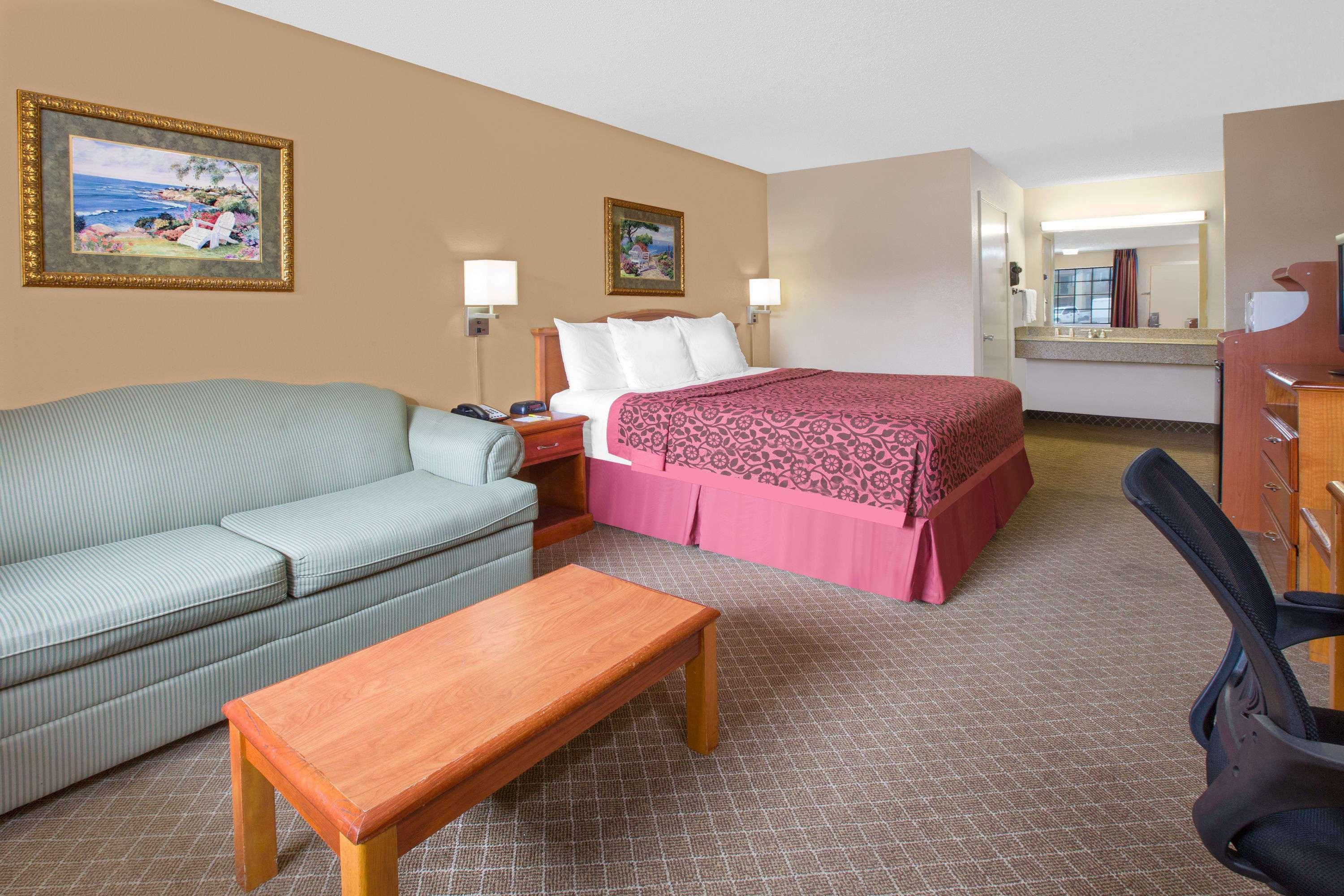 Days Inn By Wyndham Ruston La Екстер'єр фото